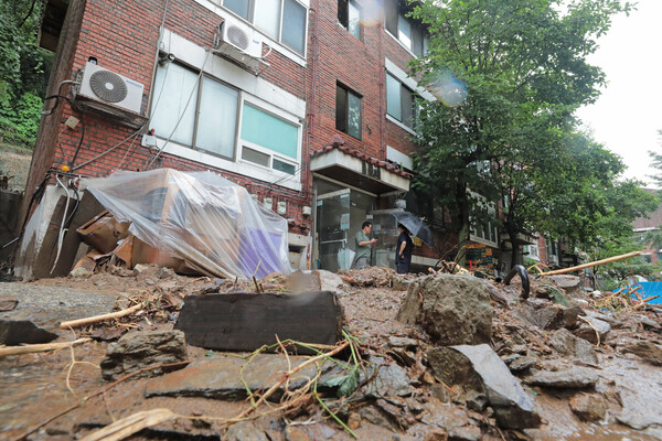 왜 유독 강남만 폭우 피해가 클까? 강남 침수 이유와 이번 재해가 '예견된 피해'라고 비판받는 까닭을 총정리했다
