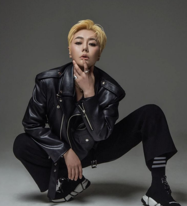 로켓 날아오는 줄.. 가수 춘자가 심각한 사고에도 다행히 무사할 수 있었다며 최근 세상을 떠난 아버지를 떠올렸다