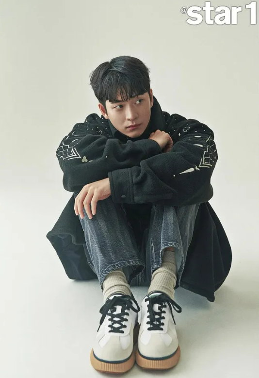 입대를 앞둔 배우 강태오. 출처: 앳스타일