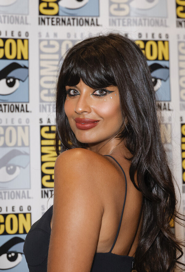 SAN DIEGO, CALIFORNIA - JULY 23: Jameela Jamil attends the Marvel Cinematic Universe press line during 2022 Comic Con International: San Diego at Hilton Bayfront on July 23, 2022 in San Diego, California. (Photo by Frazer Harrison/Getty Images)