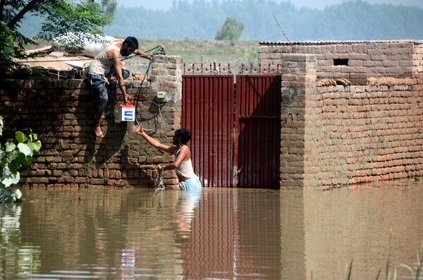 파키스탄 홍수 침수 피해 모습. 출처: 게티 이미지