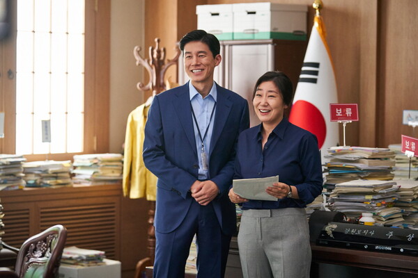 김무열과 라미란. 출처; NEW