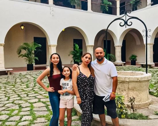 에스텔라의 가족 / 출처 : Courtesy of the Juarez family