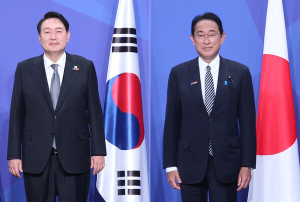 21일(현지시간) 오후 12시25분쯤 윤 대통령과 기시다 총리의 '약식 회담'이 이뤄졌다. (출처: 뉴스1)