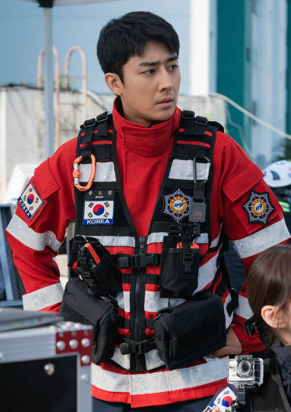 '소방서 옆 경찰서' 출연한 손호준. ⓒSBS