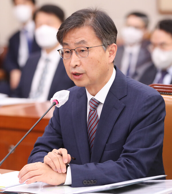 수의계약을 체결하여.... 감사원이 김건희 여사 '관저 공사 특혜 의혹' 사안에 대한 감사를 실시하기로 결정했다