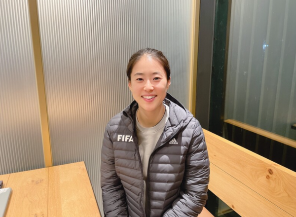 지난 14일 서울 송파구 한 카페에서 김유정 심판이 와 인터뷰하고 있다.&nbsp;ⓒ이주빈 기자 제공