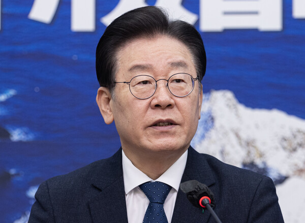 이재명 더불어민주당 대표가 16일 오전 서울 여의도 국회에서 열린 최고위원회의에서 발언을 하고 있다. (2023.1.16)&nbsp;ⓒ뉴스1