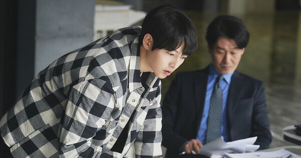 웹소설이 원작인 드라마 '재벌집 막내아들'의 한 장면. ⓒJTBC 제공