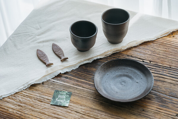 제주 리틀포레스트에 비치해&nbsp; 둔 제주 옹기