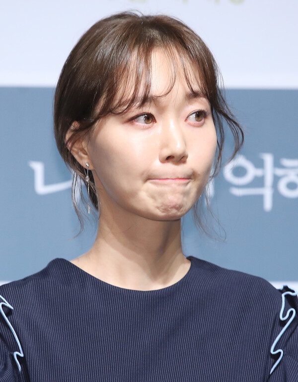 2018년 3월 12일 배우 이유영이 서울 압구정CGV에서 열린 영화 ‘나를 기억해’ 제작발표회에 참석했다. ⓒ뉴스1