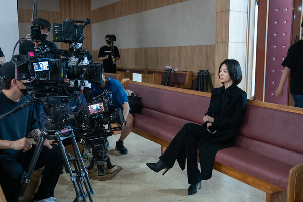 '더 글로리' 비하인드 스틸. ⓒ넷플릭스