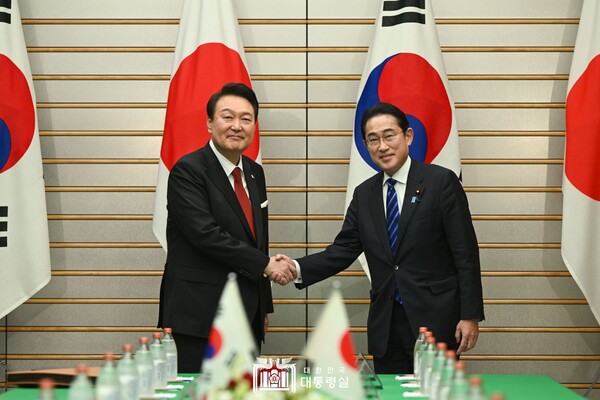 윤석열 대통령과 기시다 후미오 일본 총리 ©대통령실 홈페이지, News1