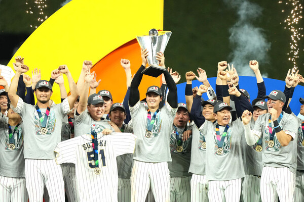 2023 WBC 결승전에서 미국을 꺾고 승리한 일본 대표팀. ⓒEric Espada/Getty Images