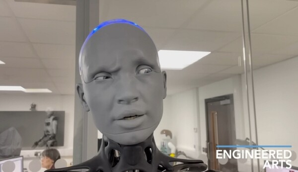 사진제공: Engineered Arts 유튜브 캡처