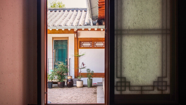 에어비앤비로 외국인은 물론, 한국인에게도 한옥의 매력을 알려요