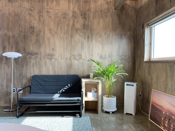 사진으로 기억을 담는 제주 에어비앤비 호스트의 이야기