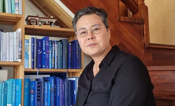 “버겁고 힘들었다, 하지만 그게 삶 자체였다” '신창원 수사' 첫 여성 강력반장 박미옥의 동력