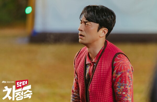 '귀여운 쓰레기' 연기 1인자이자 올해 50세인 김병철에 대한 TMI: 어쩐지 엄청나게 속은(?) 기분이라 입이 다물어지지 않는다