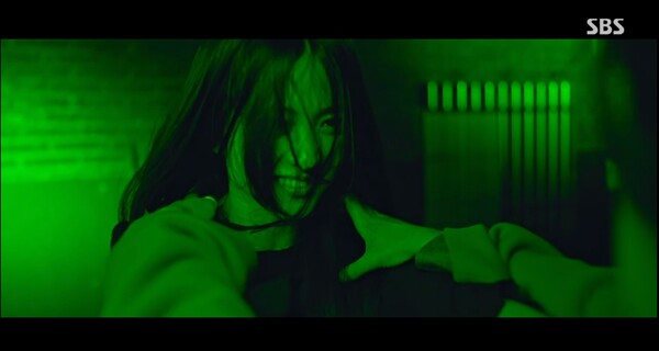 나의 의지로 살아가 볼 거야 드라마 '악귀'를 제거한 구산영이 전하고 싶었던 메시지는 꿋꿋하게 자기 삶을 살아가는 사람들을 향한 위로였다