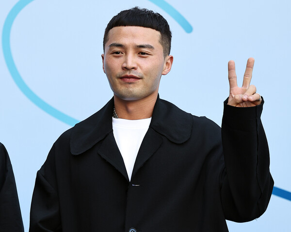 래퍼 마이크로닷이 7일 서울 중구 동대문 DDP에서 열린 ‘2024 S/S 서울패션위크’ 슬링스톤 컬렉션에 참석했다. 2023.09.09. ⓒ뉴스1