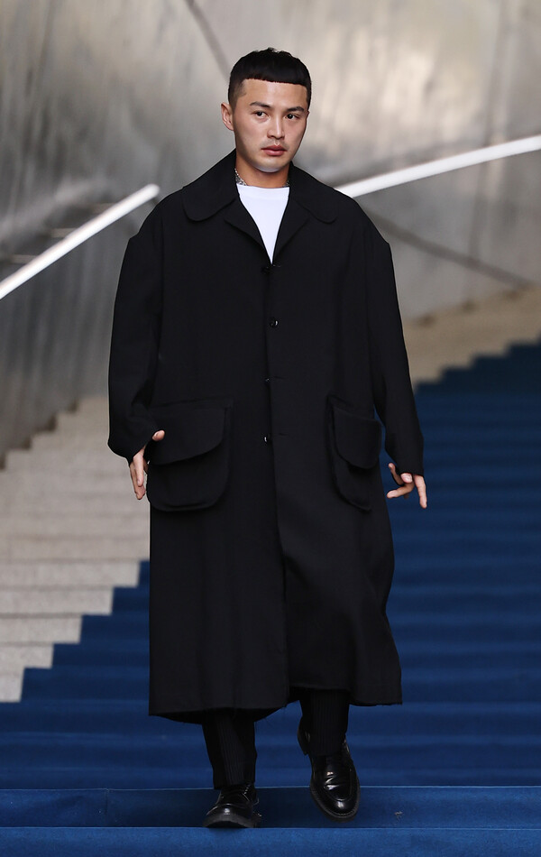 래퍼 마이크로닷이 7일 서울 중구 동대문 DDP에서 열린 ‘2024 S/S 서울패션위크’ 슬링스톤 컬렉션에 참석했다. 2023.09.09. ⓒ뉴스1