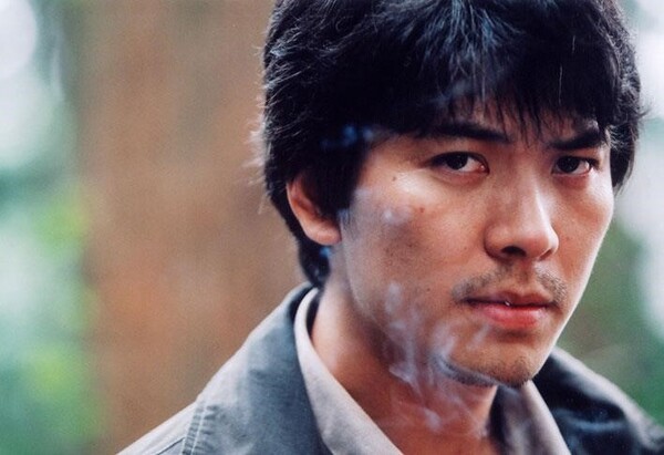 영화 '살인의 추억'에 출연한 배우 김상경.&nbsp;ⓒ네이버 영화