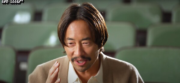 에스콰이어코리아와 인터뷰 중인 류승범 캡처&nbsp;ⓒ에스콰이어코리아 유튜브 채널