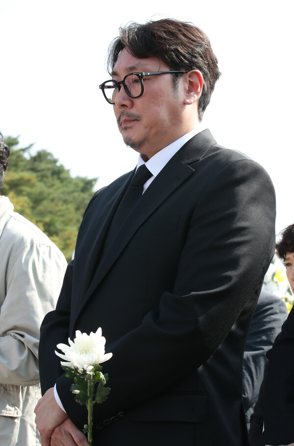 홍범도 장군 추모식에 참석한 조진웅. ⓒ뉴스1