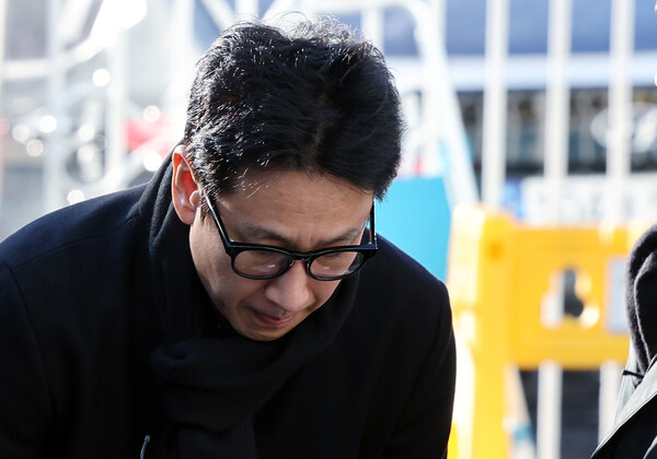마약 투약 혐의로 경찰 조사를 받고 있는 배우 이선균(48).&nbsp;ⓒ뉴스1