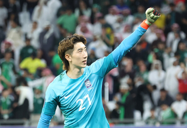30일(현지시간) 카타르 알라이얀 에듀케이션 시티 스타디움에서 열린 2023 아시아축구연맹(AFC) 카타르 아시안컵 16강전 대한민국과 사우디아라비아의 경기, 조현우가 승부차기에서 선방을 하고 환호하고 있다. 2024.1.31. ⓒ뉴스1