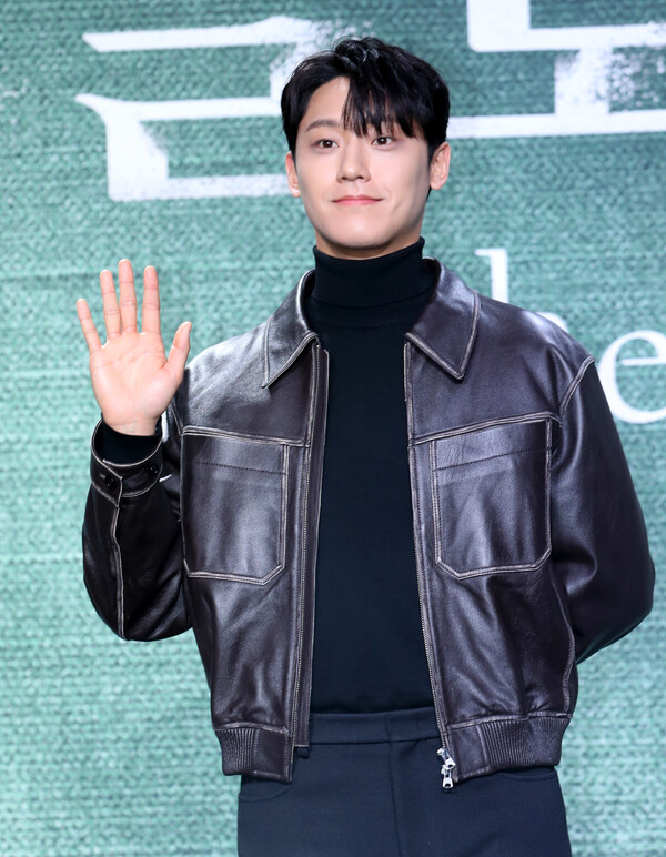 넷플릭스 '더 글로리' 제작발표회에 참석한 이도현.&nbsp;ⓒ뉴스1