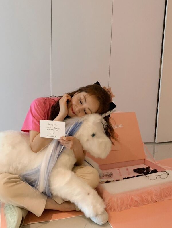 오나라가 공개한 제니의 선물 ⓒ오나라 인스타그램