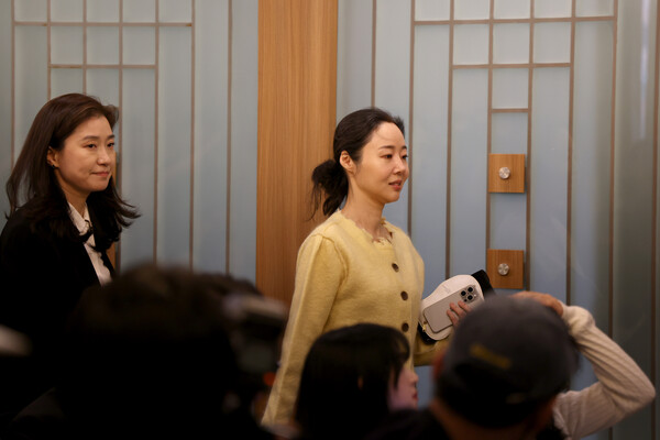 민희진 어도어 대표가 31일 오후 서울 중구 프레스센터에서 어도어 임시주주총회 관련 기자회견을 하기 위해 입장하고 있다. (공동취재) 2024.5.31ⓒ뉴스1