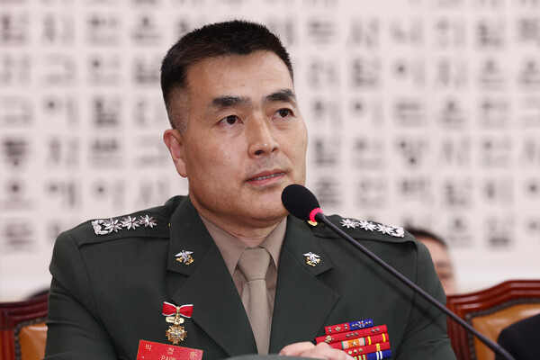 박정훈 전 해병대 수사단장이 21일 오전 서울 여의도 국회에서 열린 법제사법위원회 전체회의 순직 해병 수사 방해 및 사건 은폐 등의 진상규명을 위한 특별검사의 임명 등에 관한 법률안 관련 입법청문회에서 의원 질의에 답변하고 있다. 2024.6.21ⓒ뉴스1