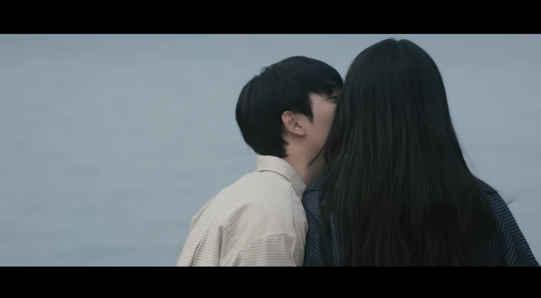 이영지 - Small girl feat. 도경수 (D.O.) 뮤직비디오 장면 ⓒ유튜브 채널 이영지