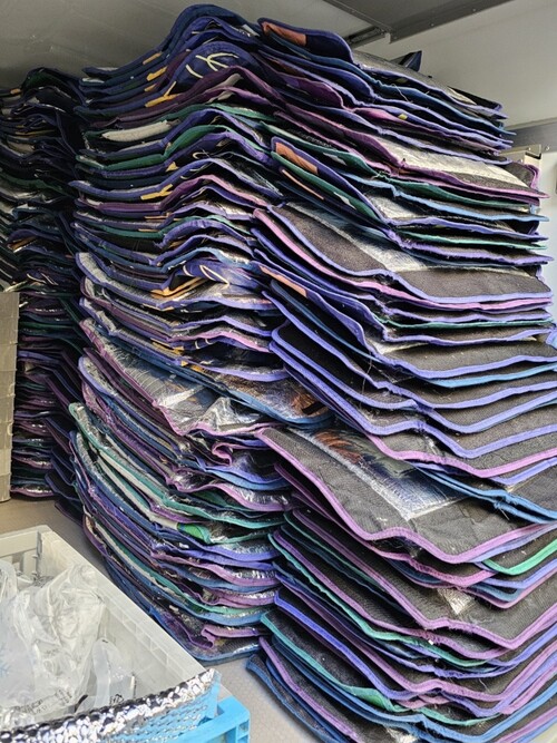 프레시백을 반납할 때 기사들은 이물질 등을 모두 제거하고 세척하기 편하게 반듯하게 펴서 반납해야 한다. ⓒ제보자 제공/한겨레