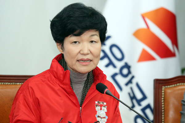 이진숙 전 대전 MBC 사장이 31일 서울 여의도 국회에서 열린 제1차 자유한국당 영입인재 환영식에서 인사말을 하고 있다. 2019.10.31ⓒ뉴스1