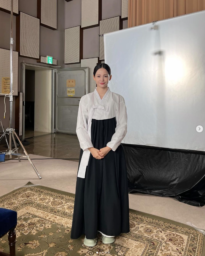 촬영 중인 하연수 ⓒ하연수 인스타그램 갈무리