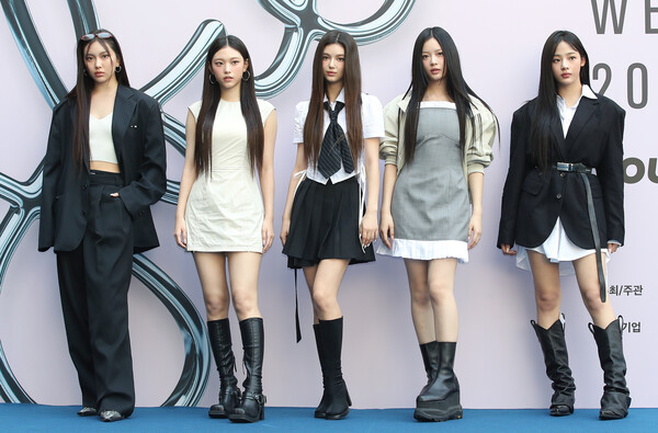 뉴진스 멤버들 (왼쪽부터 혜인, 해린, 다니엘, 하니, 민지).&nbsp;ⓒ뉴스1