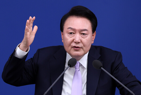 절박함에.. 윤석열 대통령 대국민 담화 내용은 2분도 안 걸려서 이게 뭔가 싶다