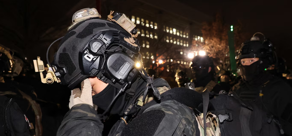 지난 3일 국회에 포진한 계엄군. ⓒ뉴스1