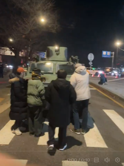 이후 상황이 담긴 영상. ⓒ엑스 갈무리