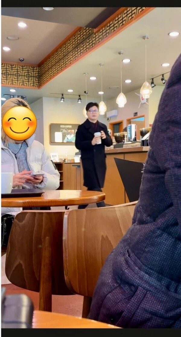 부쩍 편해보이는 모습.&nbsp;ⓒ온라인 커뮤니티