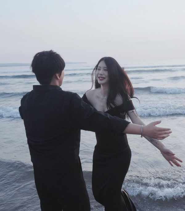 좋을 때네 ⓒ지애인스타그램