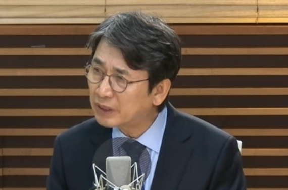 '권순표의 뉴스하이킥'에 출연한 유시민 작가. ⓒMBC