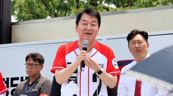 안철수 국민의힘 의원이 인천 미추홀구에서 진행된 집중 유세에 참석한 모습.&nbsp;ⓒ안철수 의원 인스타그램&nbsp;