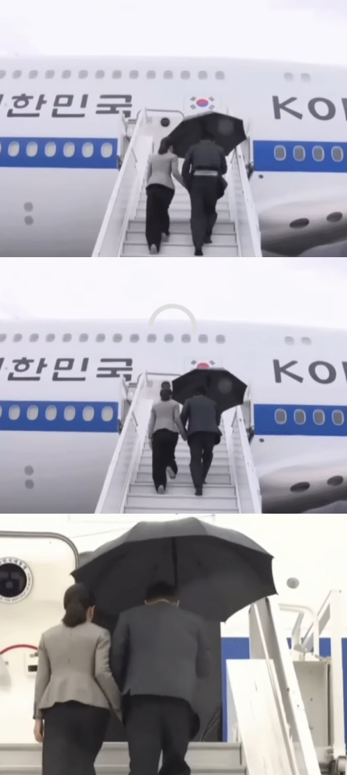 진짜 우산 '혼자' 쓴 윤 전 대통령. ⓒ온라인 커뮤니티&nbsp;&nbsp;