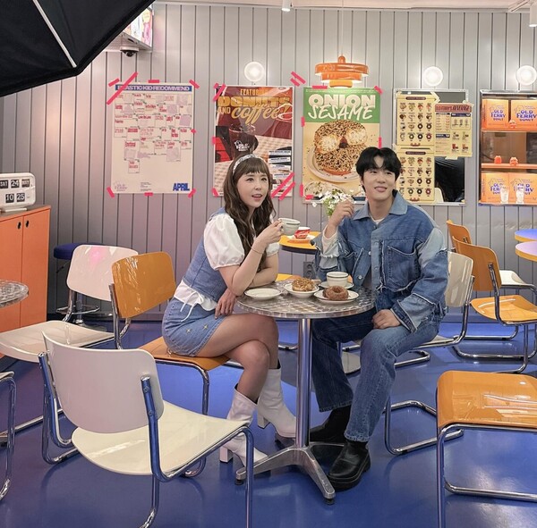 그룹 코요태 멤버 신지와 가수 문원. ⓒ문원 인스타그램 