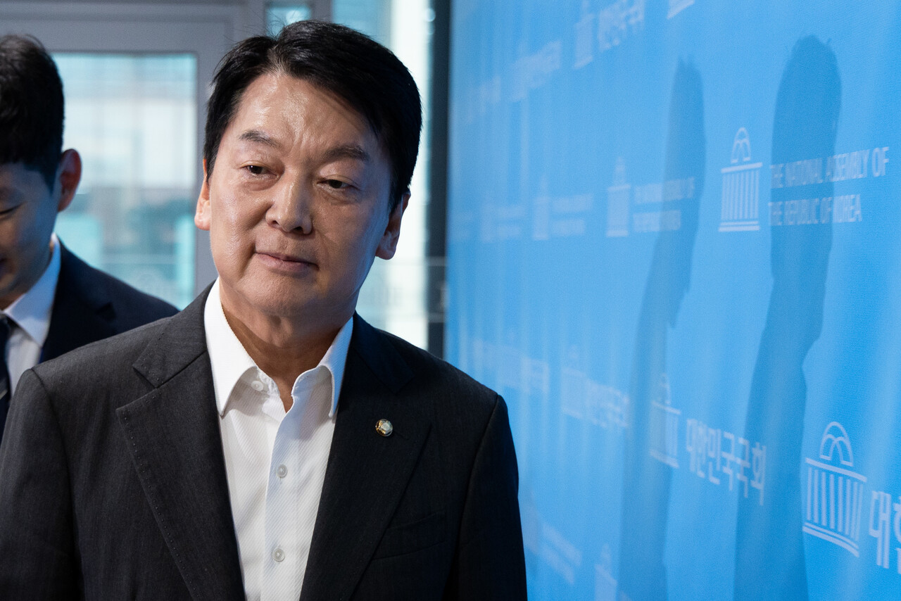 혁신위원장직을 내려놓은 안철수. ⓒ뉴스1